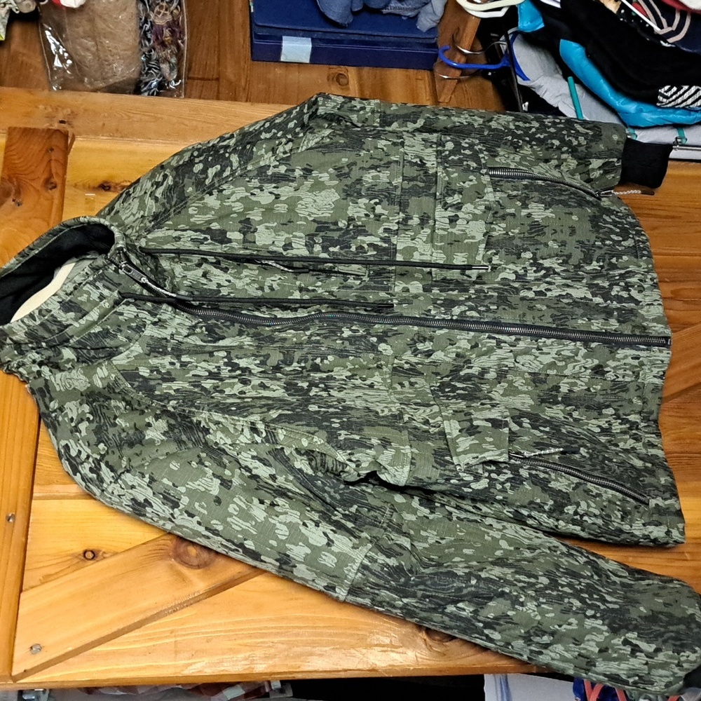 SALE Bass Outdoor  multi camo bomber winter coat M ptp 24" unisex